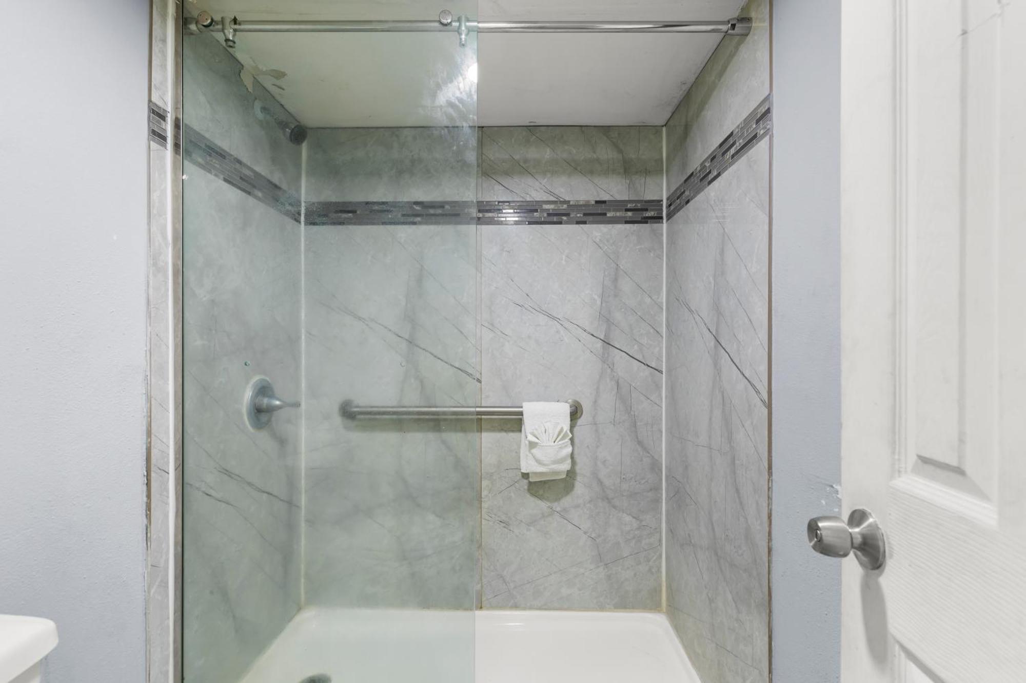 Travel Inn & Suites Humble Ngoại thất bức ảnh